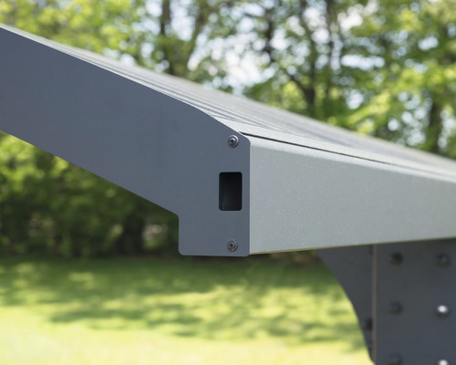 Detailansicht einer Terrassenüberdachung aus Metall