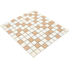 Mosaikfliese mit quadratischen Steinen