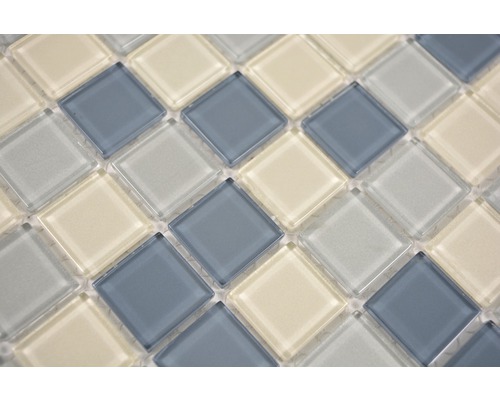 Nahaufnahme von Glasmosaikfliesen