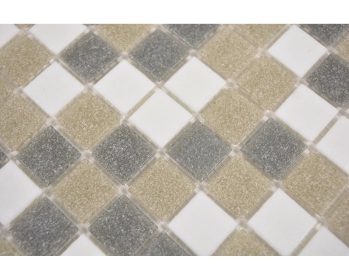 Mosaikfliese mit quadratischen Elementen