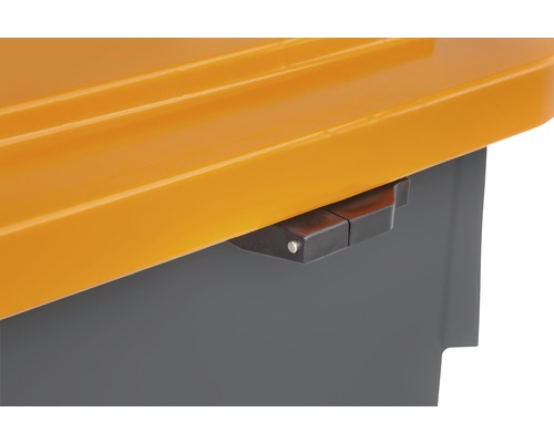 Detailansicht eines Kunststoffbehälters mit Verschlussmechanismus