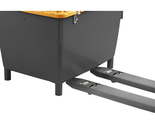 Stapelbehälter aus Kunststoff auf einer Hubameise