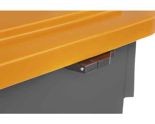 Detailansicht von einem Deckelverschluss einer Aufbewahrungsbox.