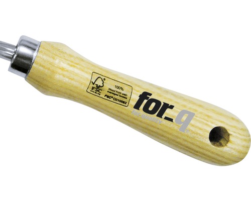 Holzgriff mit for_q Logo und FSC Siegel