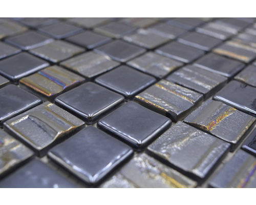 Quadratische Mosaikfliesen aus Glas