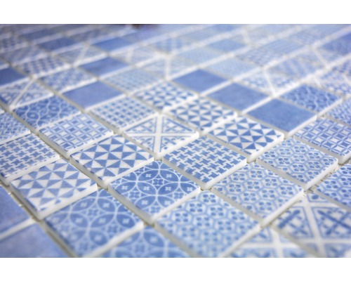 Mosaikfliesen mit verschiedenen Mustern für Wand- und Bodengestaltung