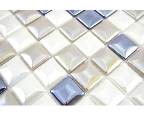 Mosaikfliesen mit quadratischem Design