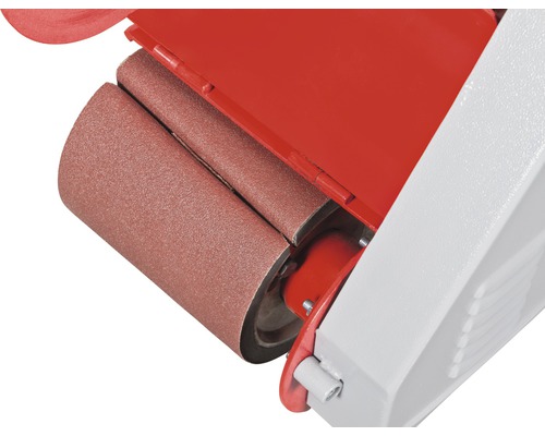 Detailansicht eines Bandschleifers mit Schleifband