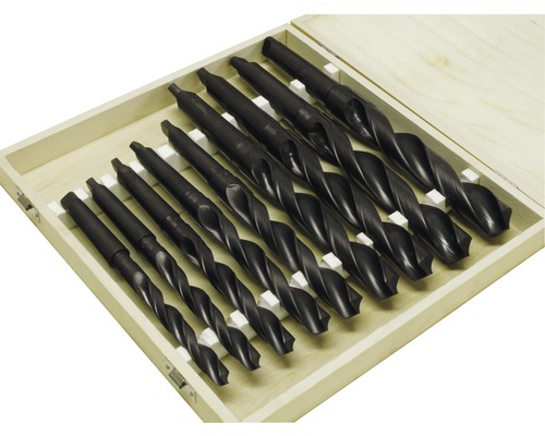 Satz Spiralbohrer in einer Holzbox