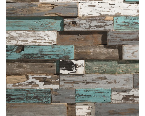 Wandverkleidung aus Holz mit Used-Optik