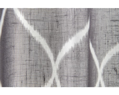 Detailaufnahme eines Vorhangs mit Muster