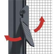 Detailansicht eines Insektenschutzgitters mit Drehmechanismus und Pfeilen, die die Drehbewegung darstellen.