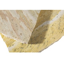 Nahaufnahme von zwei Natursteinplatten