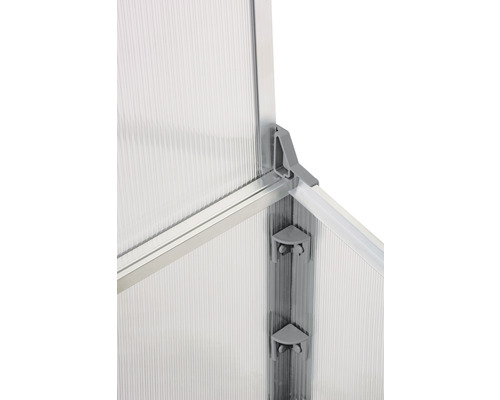 Detailansicht eines Gewächshausrahmens mit Verbindungsstücken.