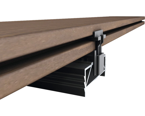 Terrassendiele mit Unterkonstruktion und Befestigungsclip