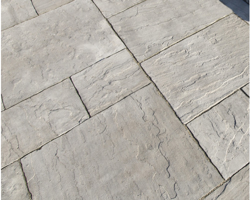 Verlegte Pflastersteine aus Steinzeug im Detail