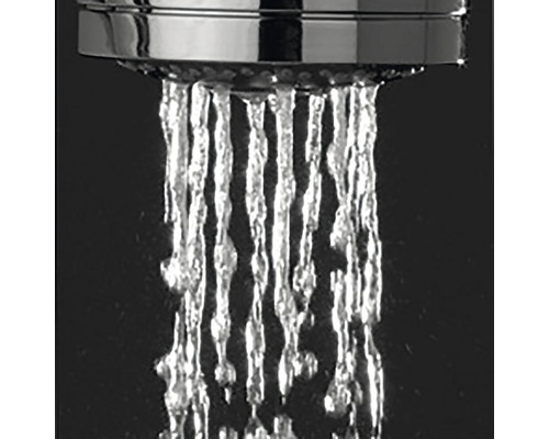 Duschkopf mit fließendem Wasser