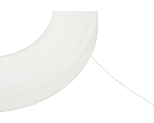 Detail eines weißen Installationsrohrs