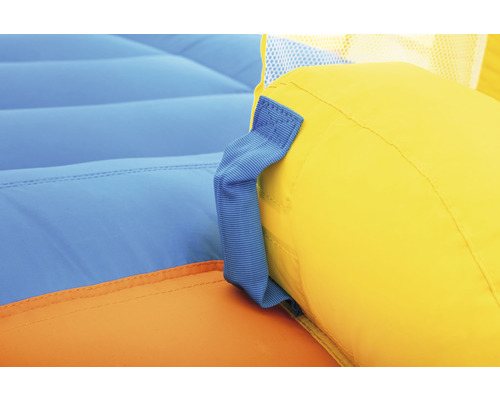 Detailansicht eines aufblasbaren Spielcenters mit Griff