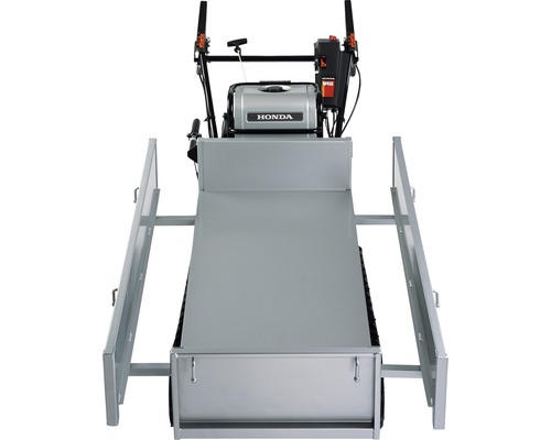 Honda Schneefräse von hinten