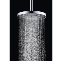 Regendusche mit Wasserstrahl