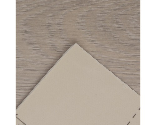 Quadratische Bodenfliese auf Holzboden