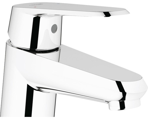 Glänzender Wasserhahn aus Metall