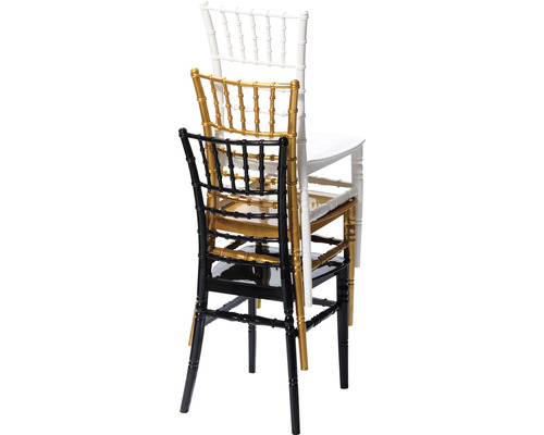 Stapel aus drei Chiavari Stühlen