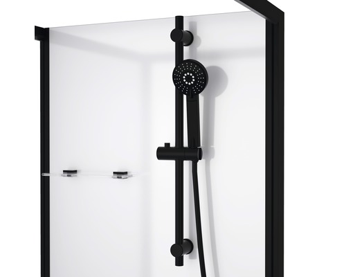 Duschkabine mit Duscharmatur und Ablage