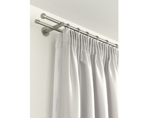 Doppelgardinenstange mit Vorhang und Gardine