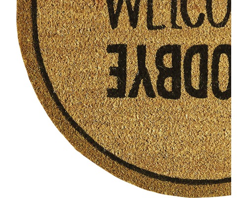 Ausschnitt einer Fußmatte mit der Aufschrift Welcome und Goodbye.