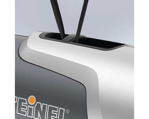 Detailaufnahme einer Steinel Lampe mit Aufhängung