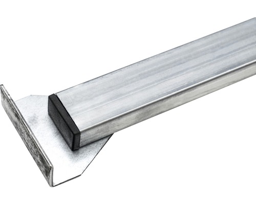 Aluminiumprofil mit Metallecke und Kunststoffabdeckung