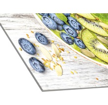 Dekorplatte mit Lebensmittel-Motiv: Blaubeeren, Kiwi und Mandeln