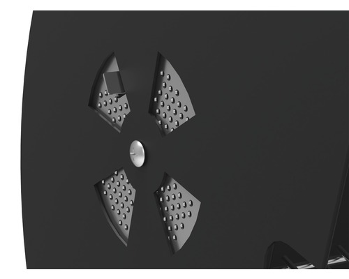 Detailansicht eines Häckslers mit vier Klingen und gelochter Oberfläche