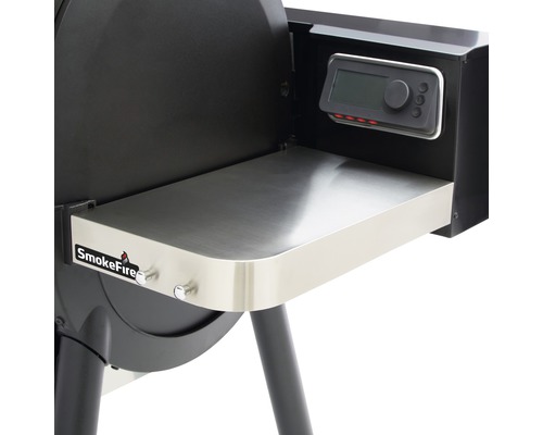 SmokeFire Grill mit Ablagetisch und digitaler Steuerung