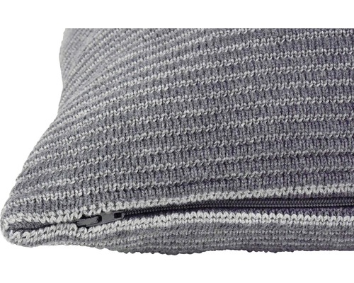 Graues gestricktes Dekokissen mit Reißverschluss