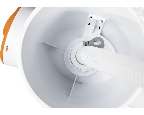 Innenansicht eines Poolfilters mit Schlauchanschluss