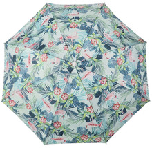 Geöffneter Regenschirm mit Blumen- und Flamingomuster