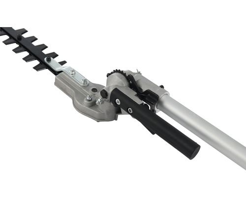 Detailaufnahme einer Heckenschere mit Schneidwerkzeug