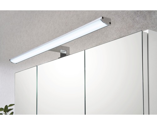 Badezimmerlampe zur Montage über einem Spiegelschrank