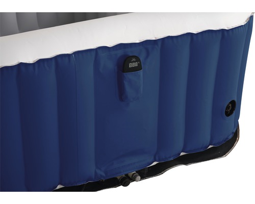 Detailansicht eines aufblasbaren Whirlpools mit digitalem Display zur Temperaturanzeige