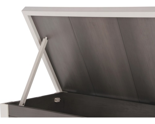 Geöffnete Aufbewahrungsbox aus Holz