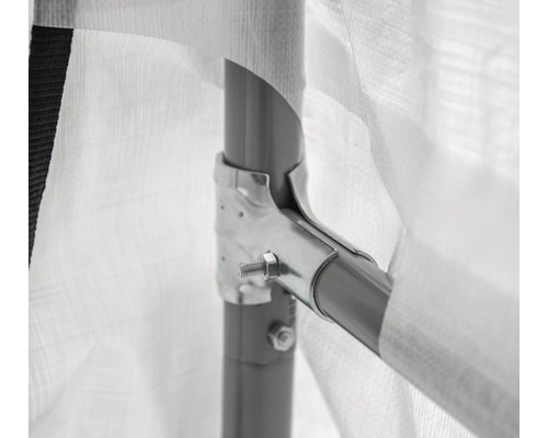 Detailansicht einer Gewächshaus-Verbindung mit Schraube