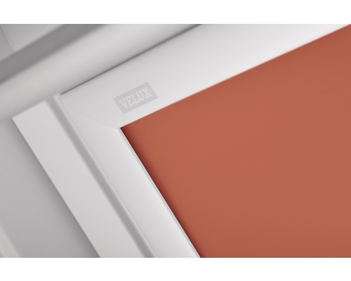 Detailansicht eines Dachfensters mit Velux Logo