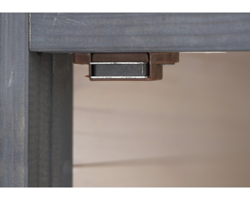 Magnetverschluss an einem Möbelstück