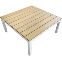 Quadratischer Gartentisch mit Holzplatte und Metallgestell