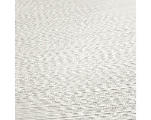 Nahaufnahme einer strukturierten Tapete mit feinen, horizontalen Linien.