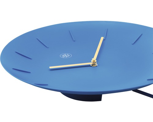 Wanduhr mit Strichindex und Zeigern