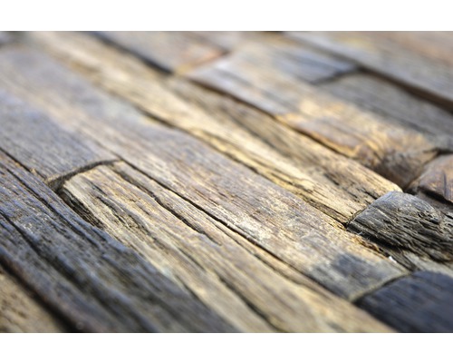 Nahaufnahme einer Wandverkleidung aus Holz